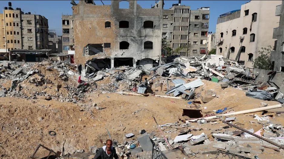 “الخارجية”: خطة إعادة إعمار غزة تستمر 5 سنوات وتتضمن بناء 400 ألف وحدة سكنية (فيديو)
