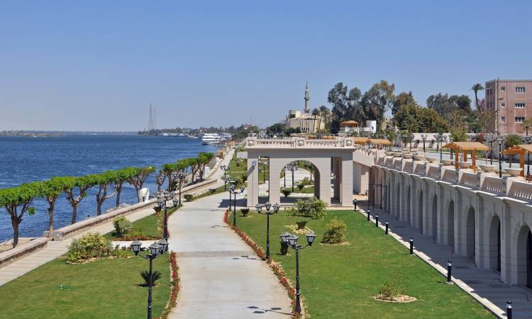درجات الحرارة الأيام المقبلة في محافظات الصعيد.. مرتفع جوي يؤثر على حالة الطقس
