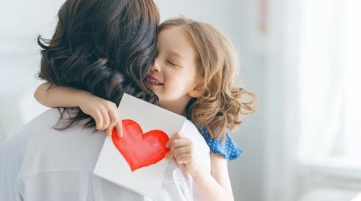 أبرز هدايا عيد الأم