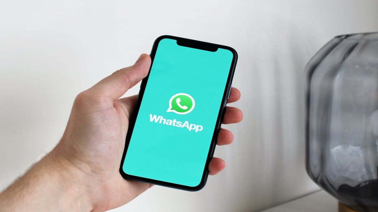 تطبيق واتساب