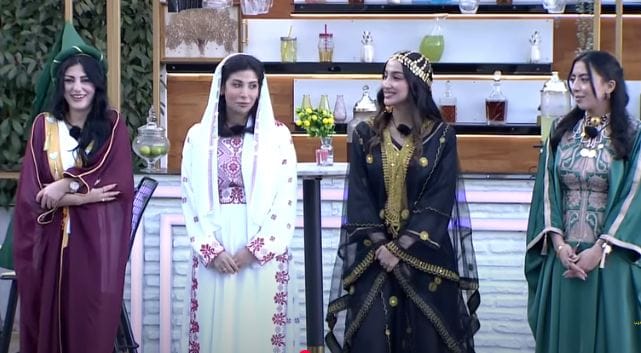 فتيات من المشاركات في برنامج قسمة ونصيب