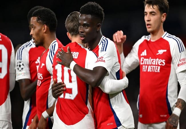 كريستال بالاس يفرض التعادل على أرسنال.. وليفربول يبعد خطوة عن لقب الدوري الإنجليزي