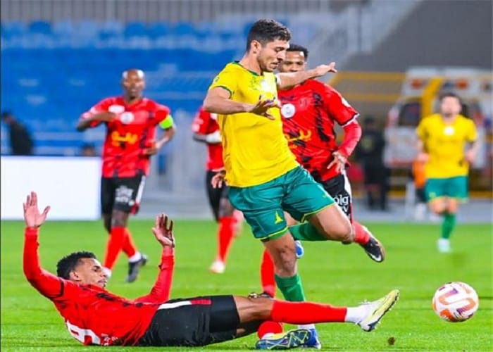 الرياض والخليج في الدوري السعودي