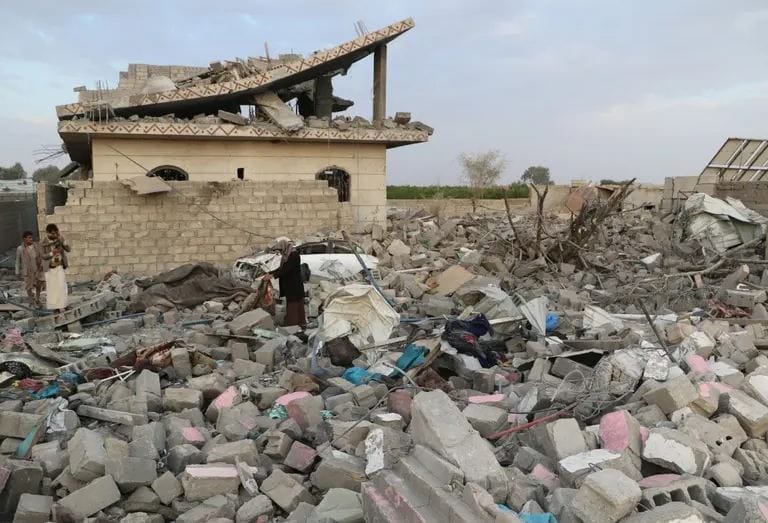 مقتل قيادات حوثية في غارات أمريكية على عدة مواقع باليمن