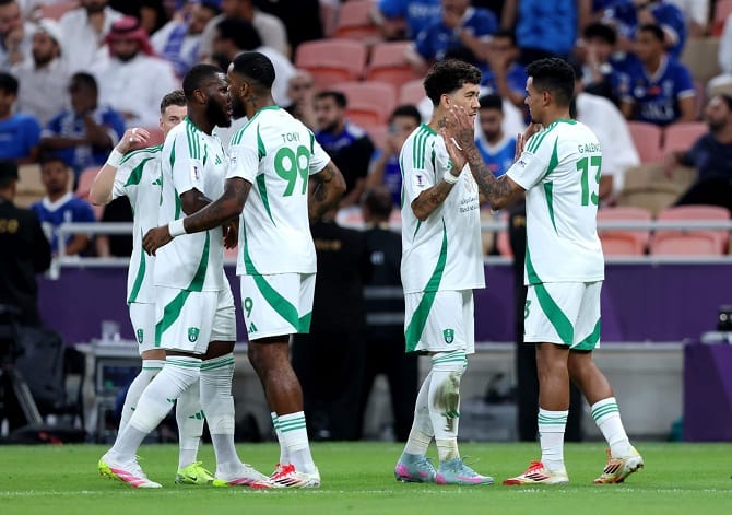 أسعار تذاكر نهائي دوري أبطال آسيا.. تفاصيل مباراة الأهلي السعودي وكاواساكي الياباني