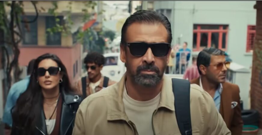كريم عبدالعزيز وإياد نصار وياسمين عبدالعزيز في فيلم المشروع x
