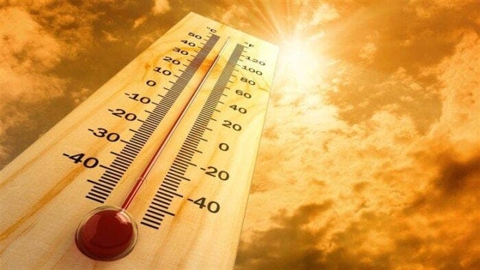 موجة حارة تضرب البلاد اليوم.. ودرجات الحرارة تصل لـ47 مئوية في هذه المناطق