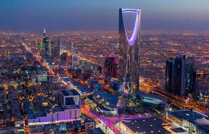 موجة شديدة الحرارة تضرب السعودية.. والأرصاد الجوية تحذر المواطنين