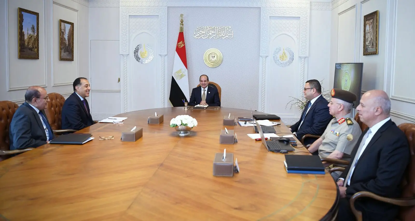 الرئيس السيسي يتابع معدلات تنفيذ مشروعات المرحلة الأولى من مبادرة حياة كريمة