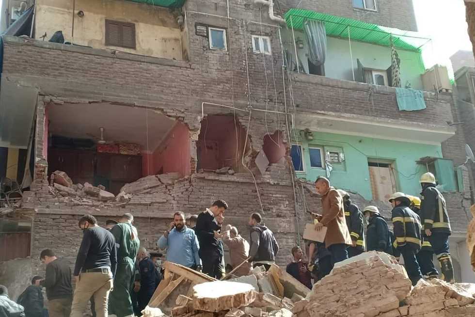 انهيار عقار في حدائق القبة بالقاهرة.. وجهود مكثفة لإنقاذ السكان
