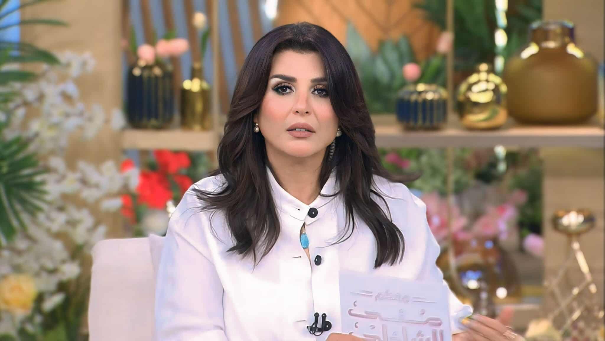 لأول مرة.. منى الشاذلي تكشف تفاصيل أزمة لوحات مها الصغير