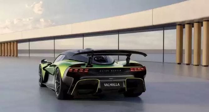 أستون مارتن تطلق سيارة فالهالا