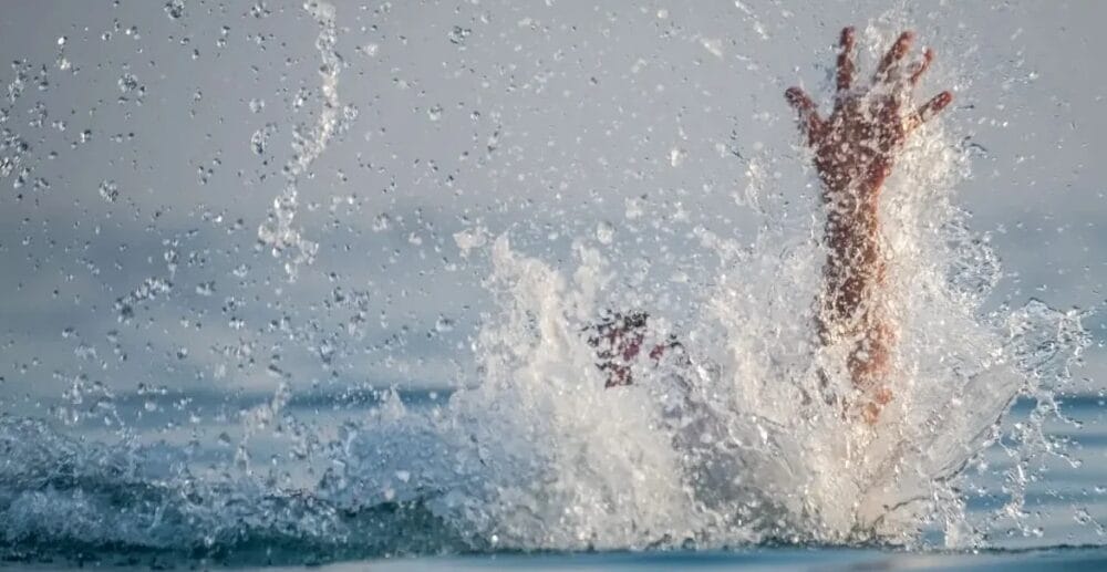 التفاصيل الكاملة لحادث غرق طلاب في الإسكندرية.. مصرع 6 وإصابة 24 شخصا