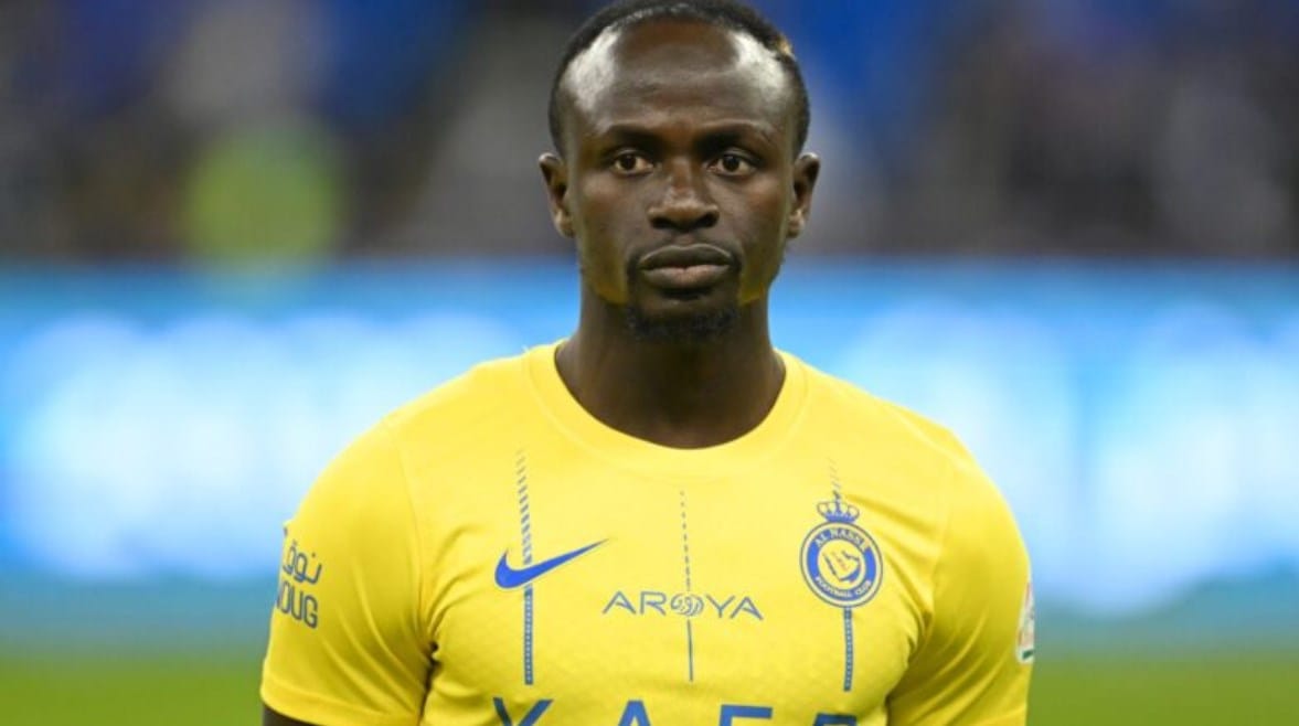 إيقاف ساديو ماني يربك حسابات النصر قبل نهائي السوبر السعودي