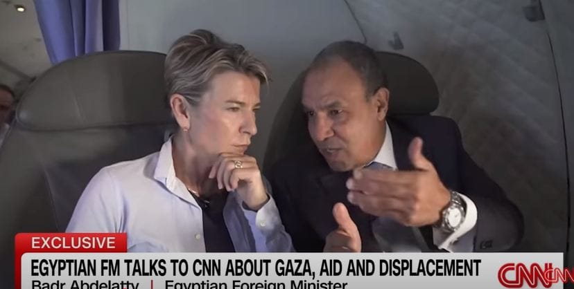 وزير الخارجية بدر عبد العاطي مع مراسلة CNN