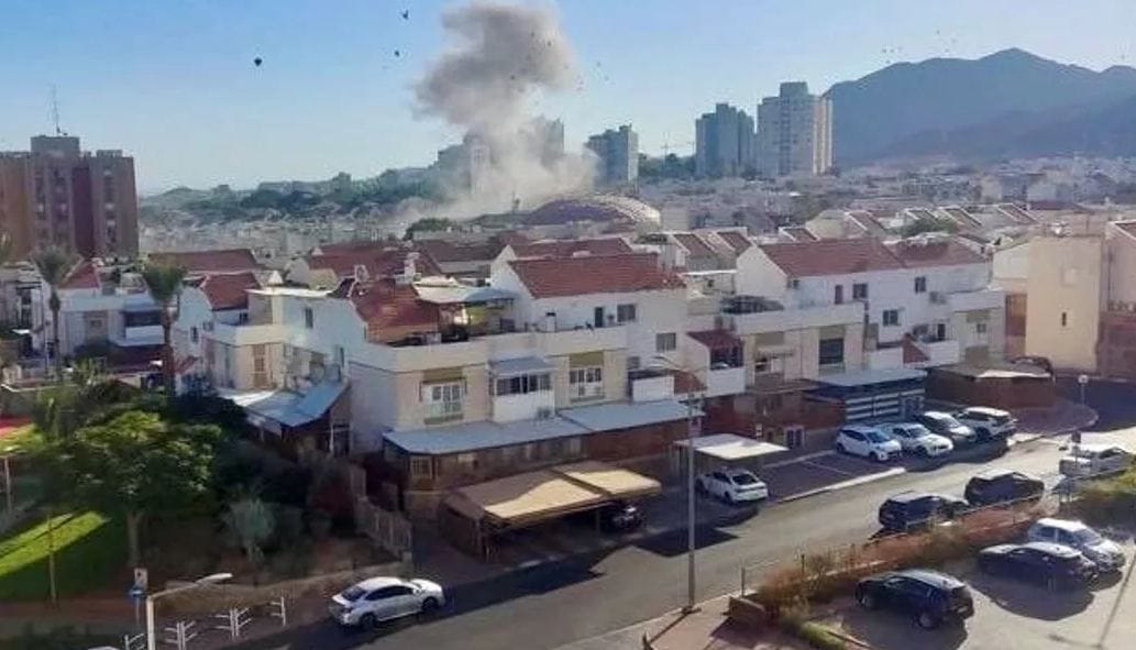 إصابة 20 شخصا في هجوم مسيرة يمنية على مدينة إيلات الإسرائيلية