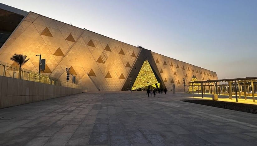 الرئيس السيسي يدعو ملك هولندا لحضور افتتاح المتحف المصري الكبير