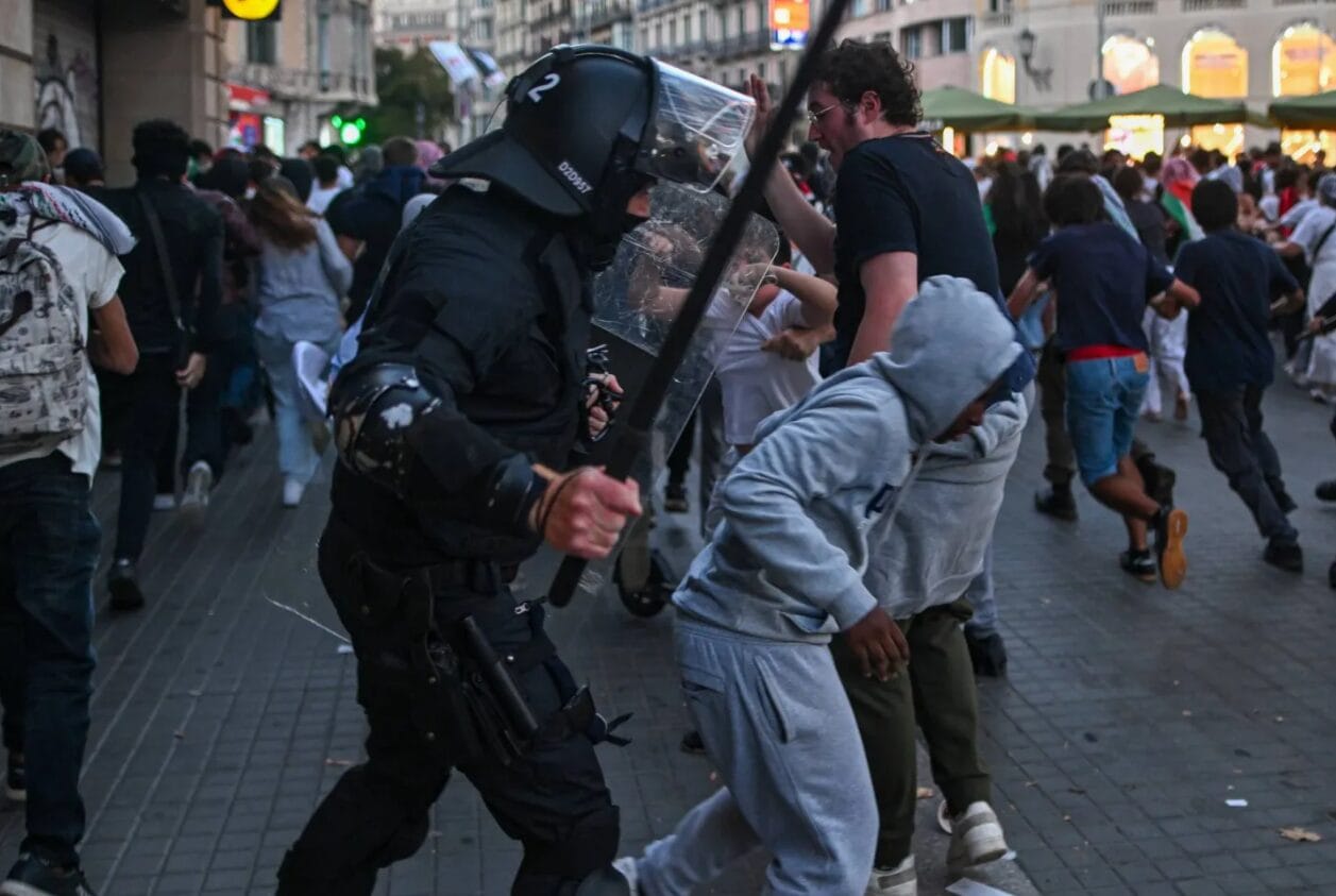 مظاهرات - أرشيفية