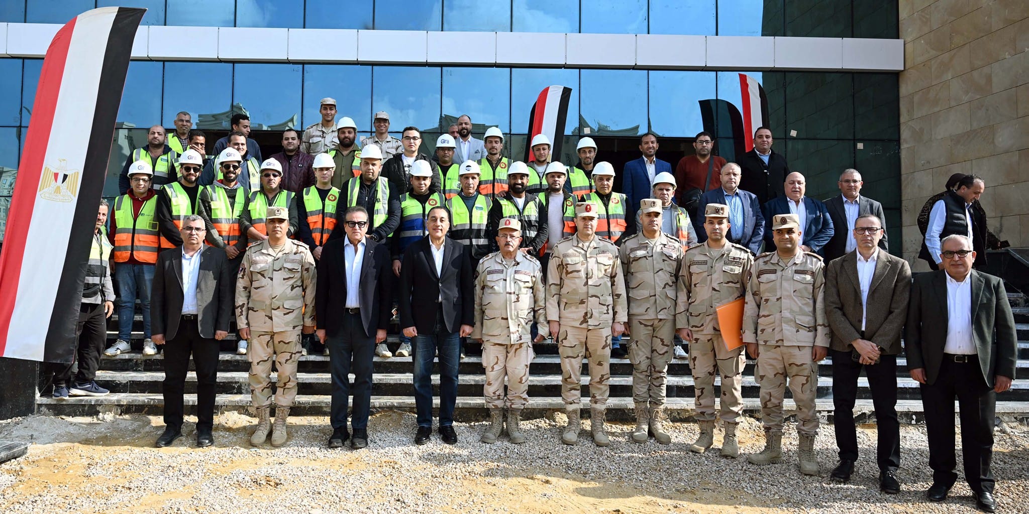 رئيس الوزراء يتفقد مشروع إنشاء مستشفى التأمين الصحي الشامل بالعاصمة الجديدة