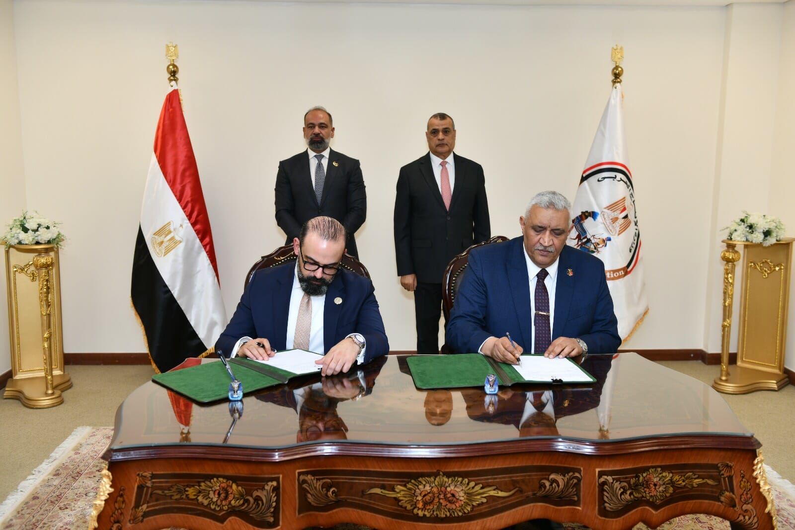 وزير الدولة للإنتاج الحربي يشهد مراسم توقيع عقود للتعاون المشترك في المجال العسكري