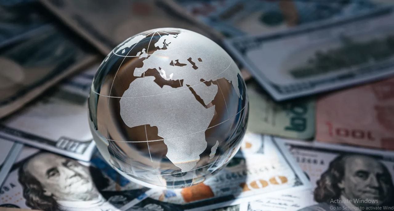 اقتصاد العالم.. تراجع التضخم في بريطانيا وأزمة تواجه أكبر شركة بناء صينية واعتماد ميزانية البنتاجون