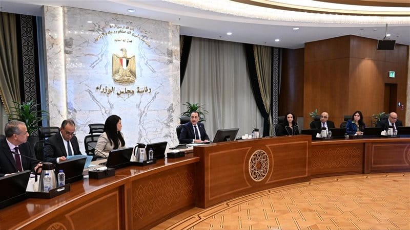 رئيس الوزراء يتابع ملف حصر التكلفة الاقتصادية لأعداد اللاجئين المقيمين في مصر