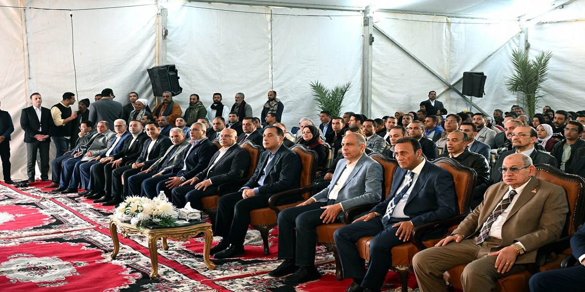 مدبولي من المنيا: “حياة كريمة” وتطوير العشوائيات نقلة نوعية في معيشة أهالي الصعيد