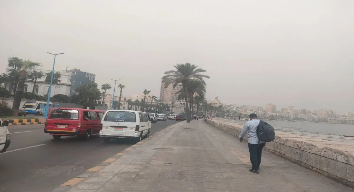 رياح وأتربة تضرب عدة مناطق.. الأرصاد الجوية تكشف تفاصيل طقس اليوم