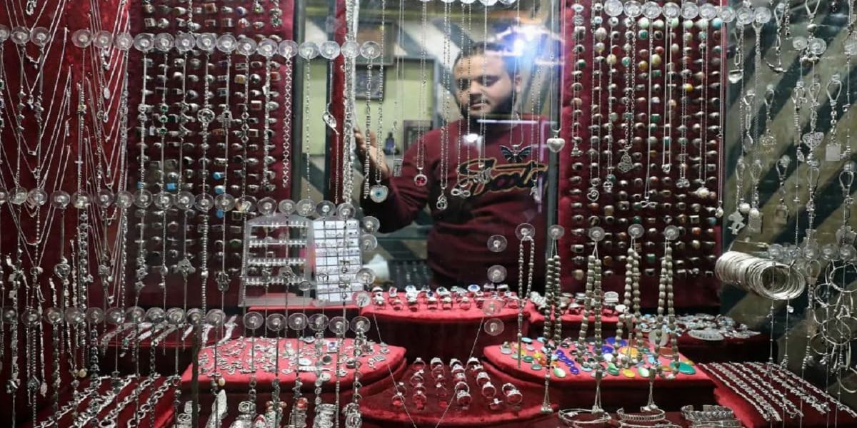 أسعار الفضة اليوم الأحد 22 فبراير 2026.. انتعاشة في عيار 999 بالأسواق