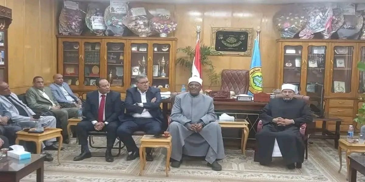 جهود الأزهر تنجح في احتواء تداعيات مجزرة أبنوب.. 3 عائلات تعلن العفو لوجه الله
