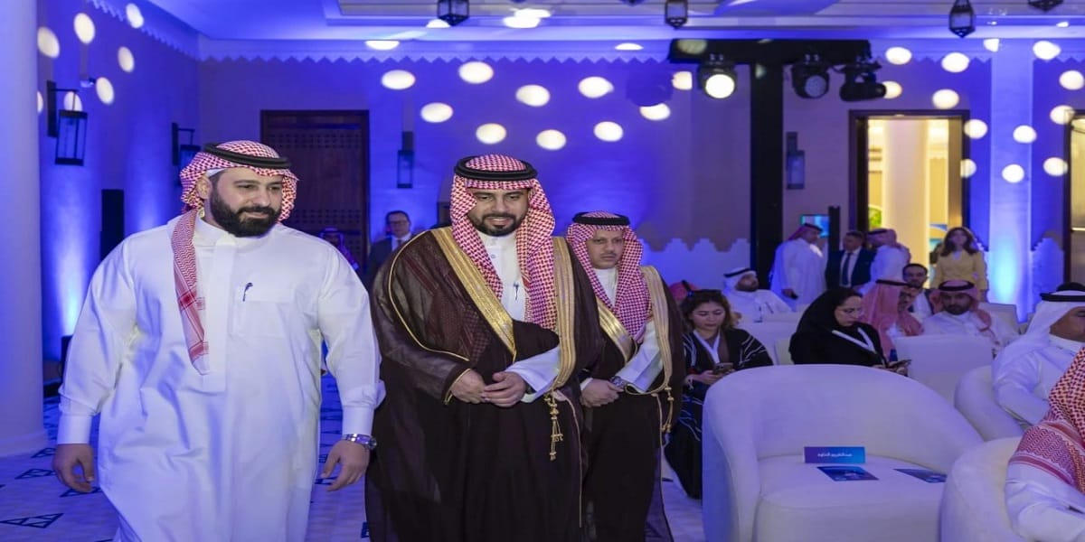 زوم تطلق مركز بيانات جديد في المملكة العربية السعودية لدعم الذكاء الاصطناعي والتحول الرقمي