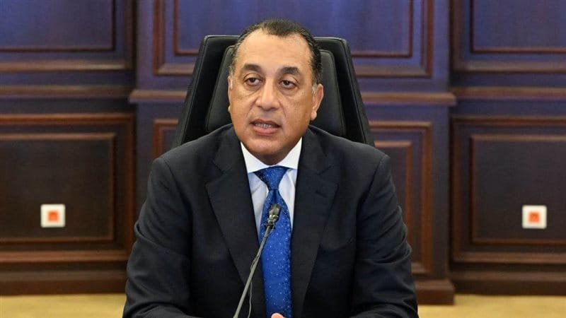 رئيس الوزراء يتابع مشروعات تطوير الساحل الشمالي الغربي بمطروح