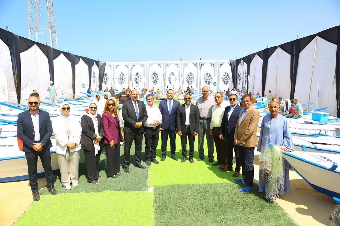 بنك قناة السويس يدعم التمكين الاقتصادي لصغار الصيادين بمبادرة مراكب رزق في السويس بالتعاون مع صناع الخير
