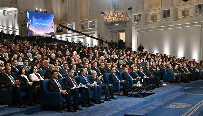 زيادة المرتبات في مصر إلى 15 ألف جنيه.. موعد تطبيق الحد الأدنى الجديد للأجور