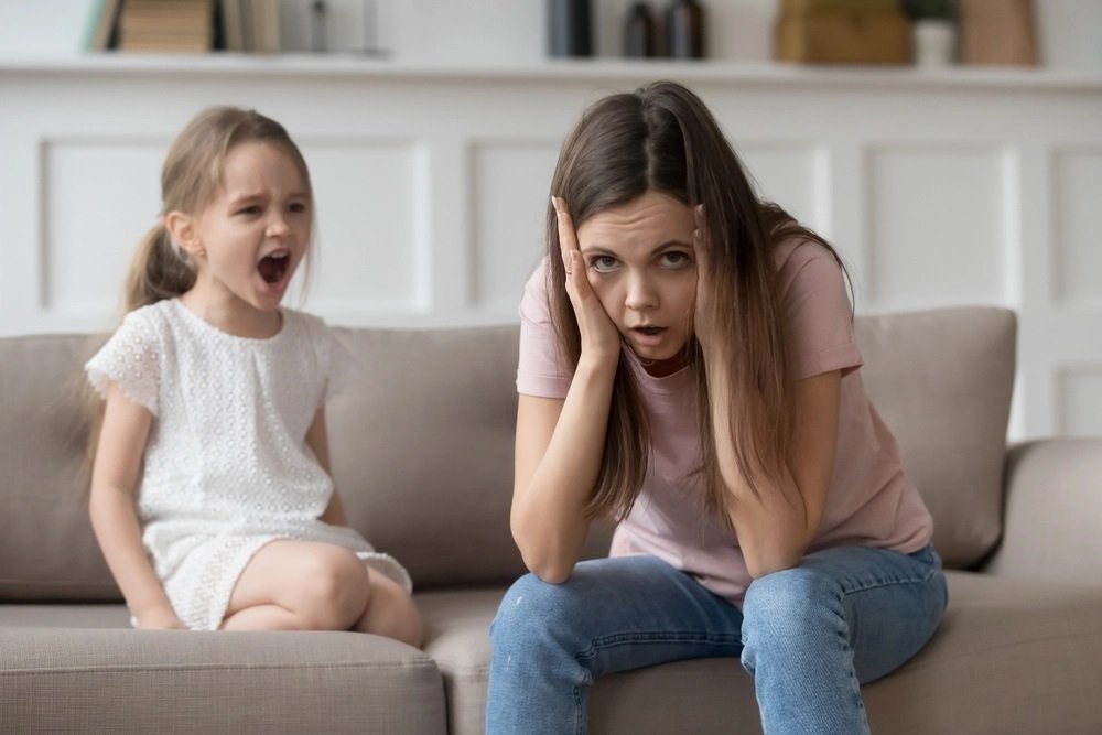 نوبات الغضب عند الأطفال.. أسبابها وطرق التعامل مع الصراخ والانفعال دون عقاب