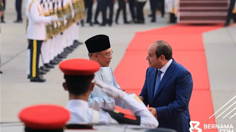 الرئيس السيسي في ماليزيا لأول مرة منذ 2014.. مباحثات استراتيجية واتفاقات جديدة بين البلدين
