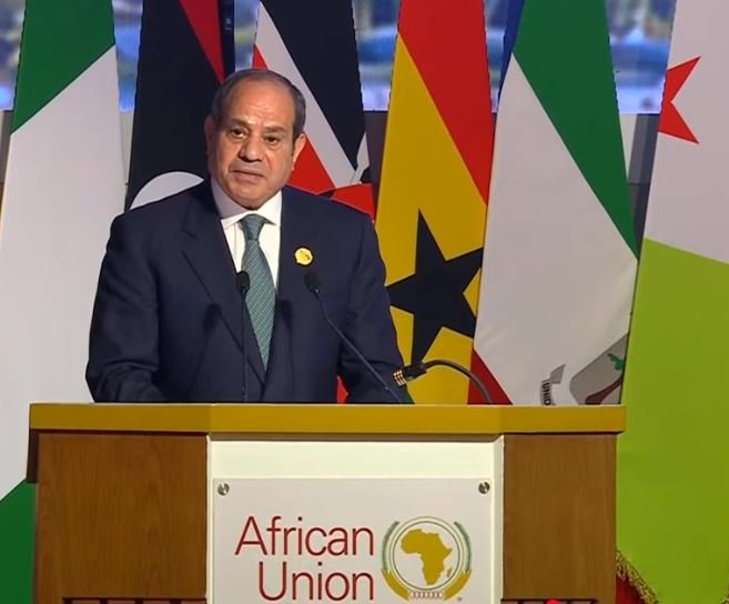 الرئيس السيسي يستضيف قمة رباعية في العلمين لبحث أمن القرن الأفريقي والبحر الأحمر